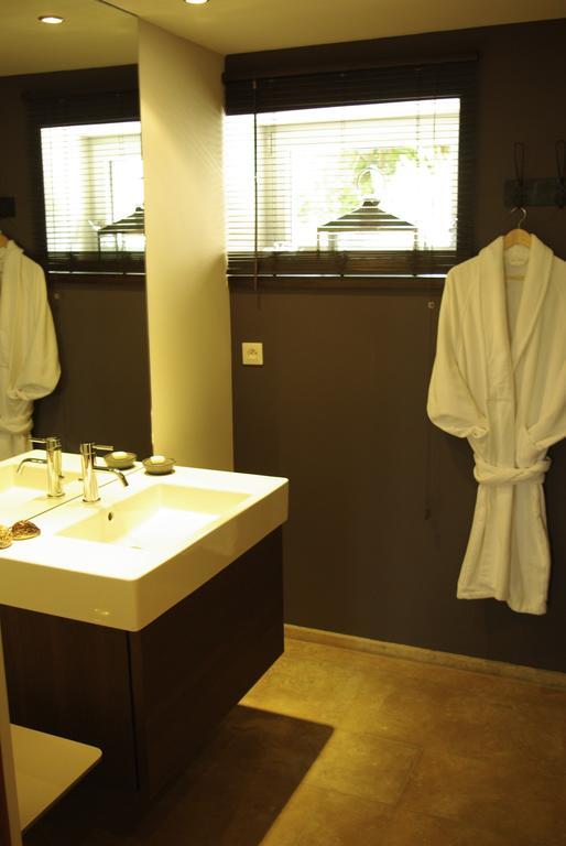 Les Chambres De L'Oustalet, Chambres D'Hotes Et Restaurant Etoile Gigondas Szoba fotó