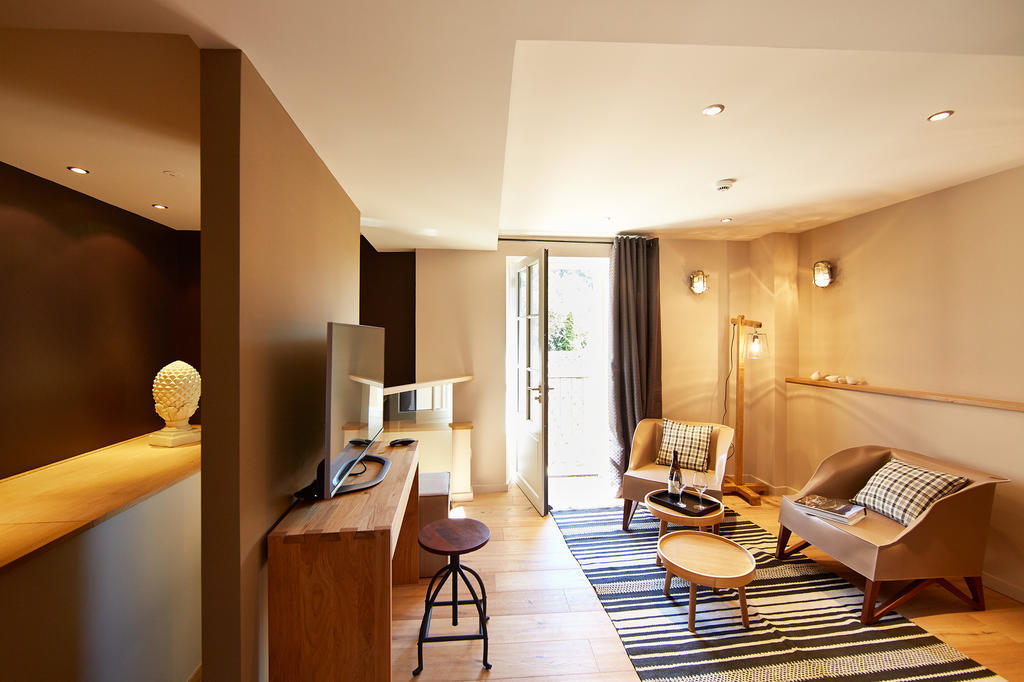 Les Chambres De L'Oustalet, Chambres D'Hotes Et Restaurant Etoile Gigondas Szoba fotó